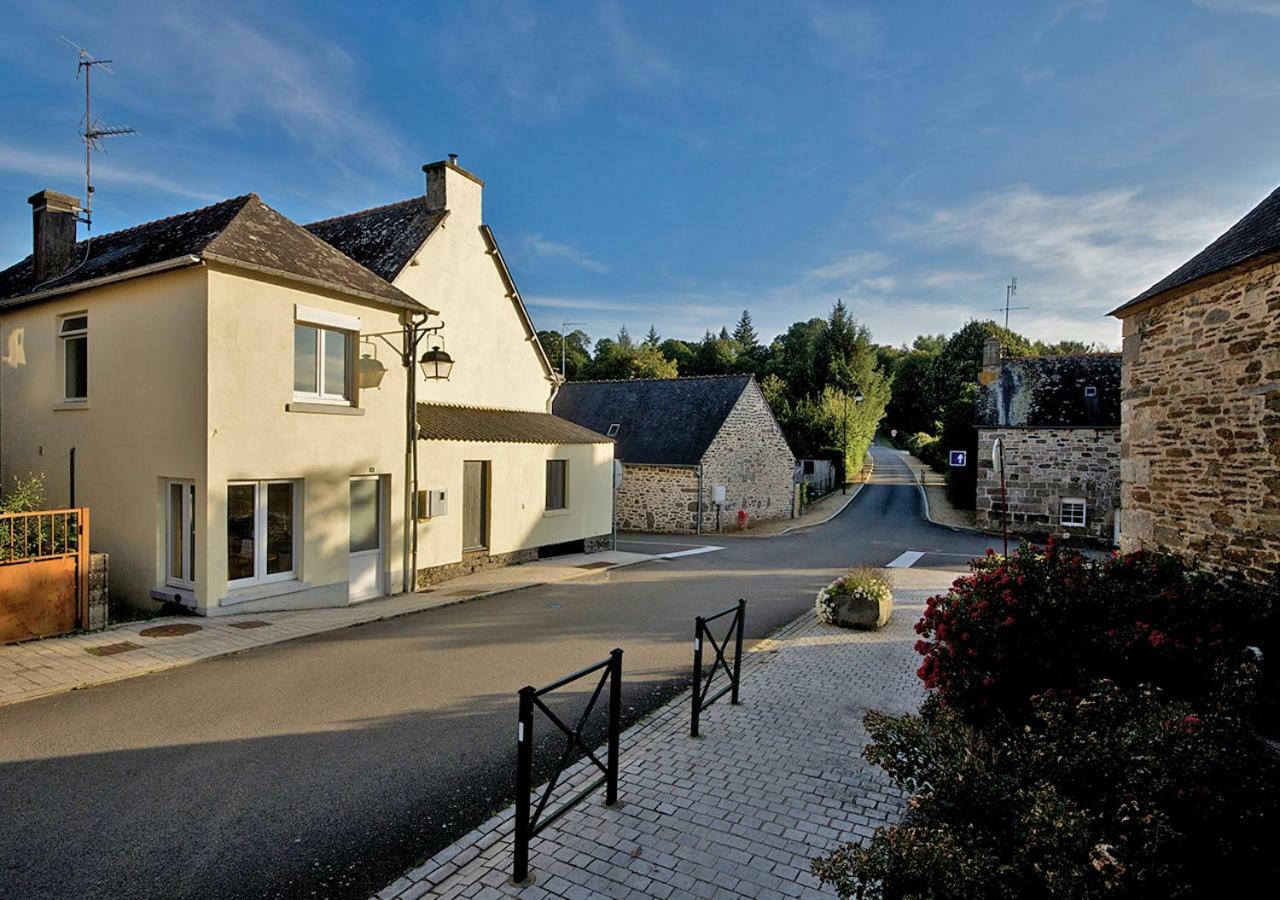 Auberge Le Canard Qui Rit Plelauff Ngoại thất bức ảnh